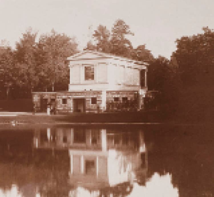 Wade Chapel in Lake View Cemetery.