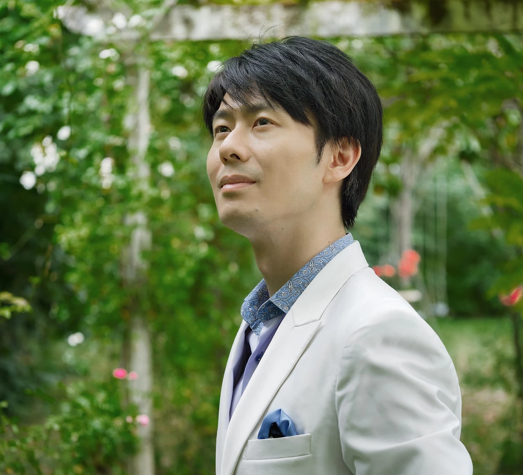 Kotaro Fukuma in a suit