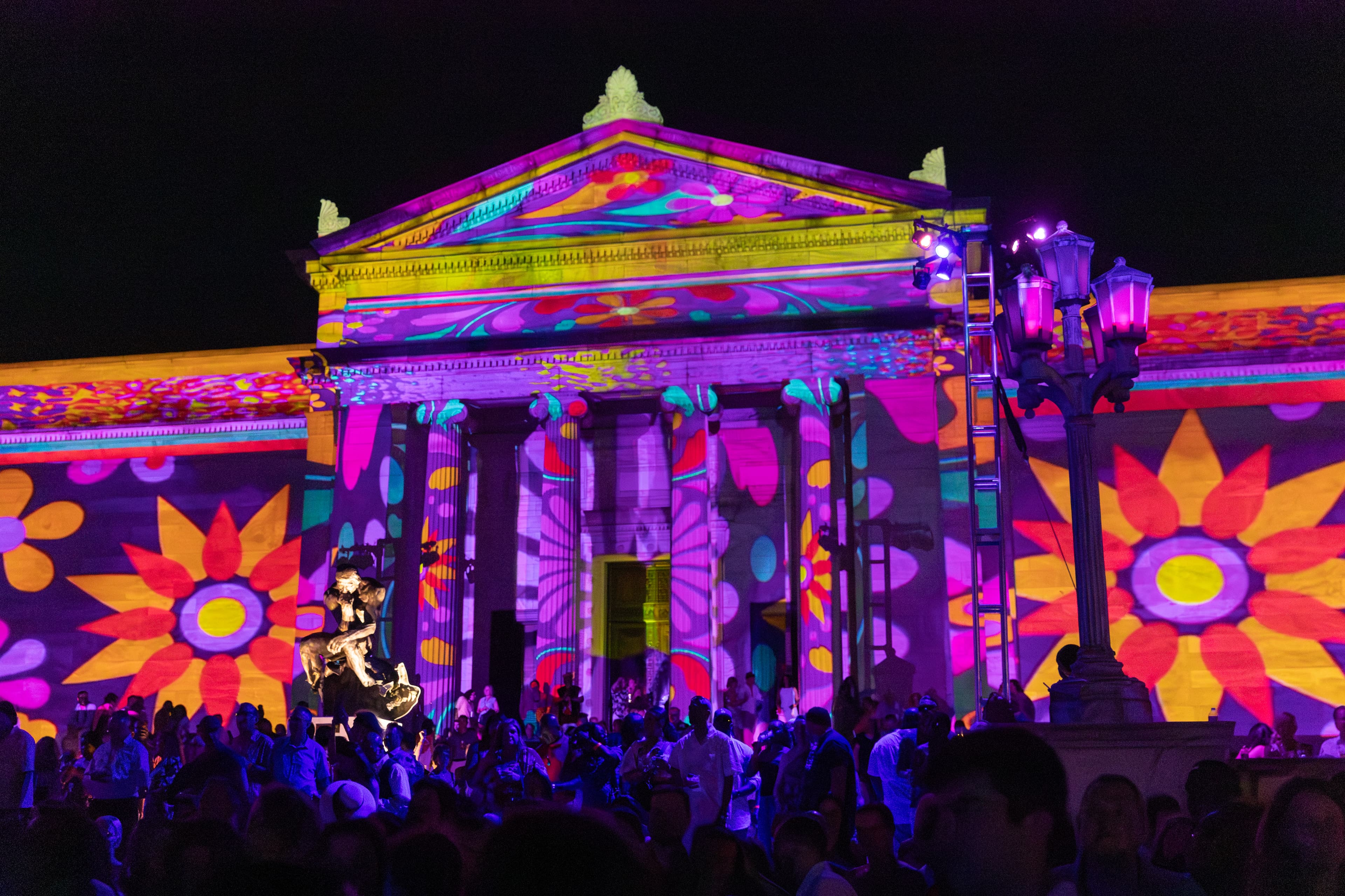 Colorful projection mapping on the façade of the Cleveland Museum of Art